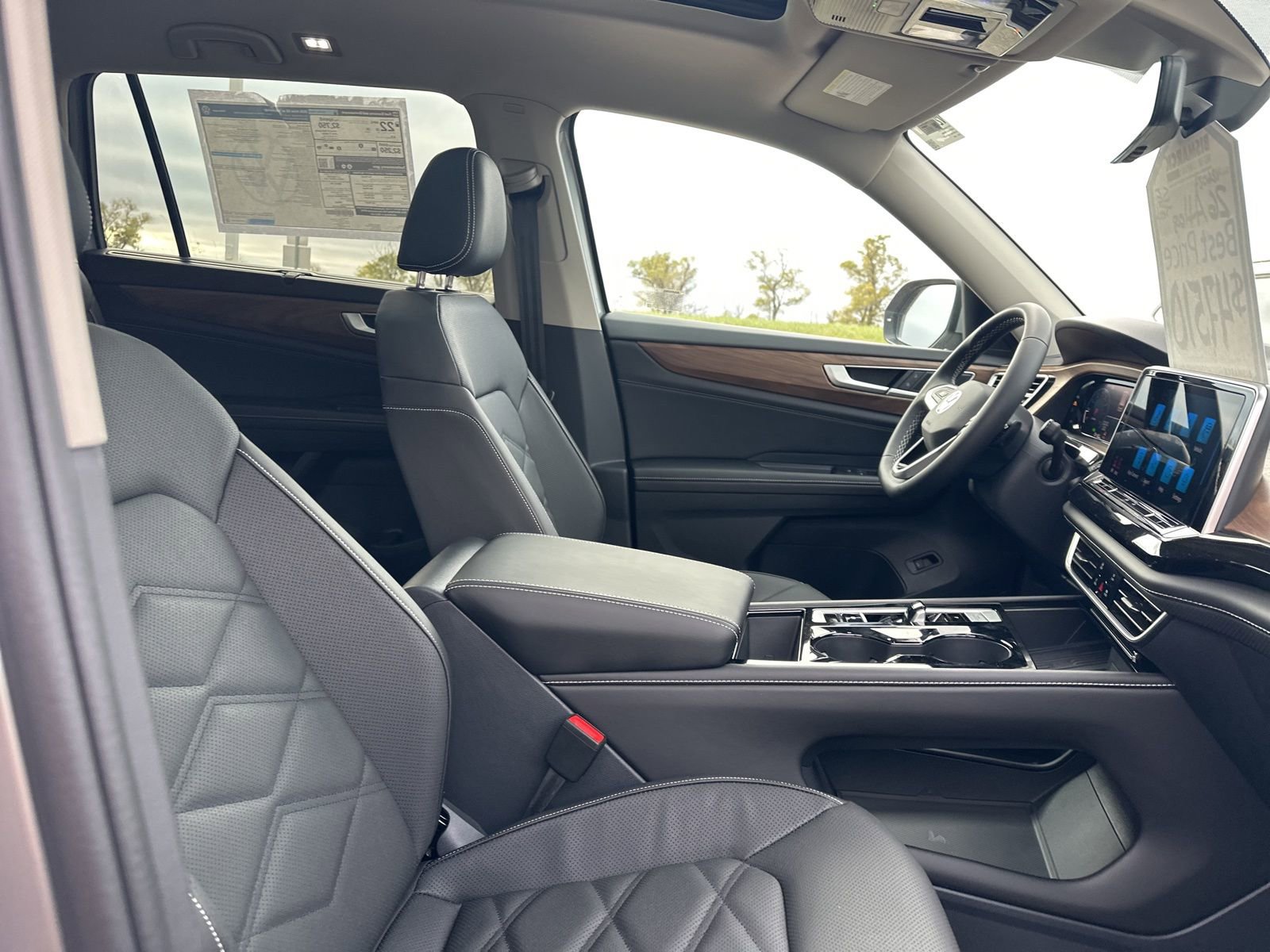 New 2026 Volkswagen Atlas SE image 43