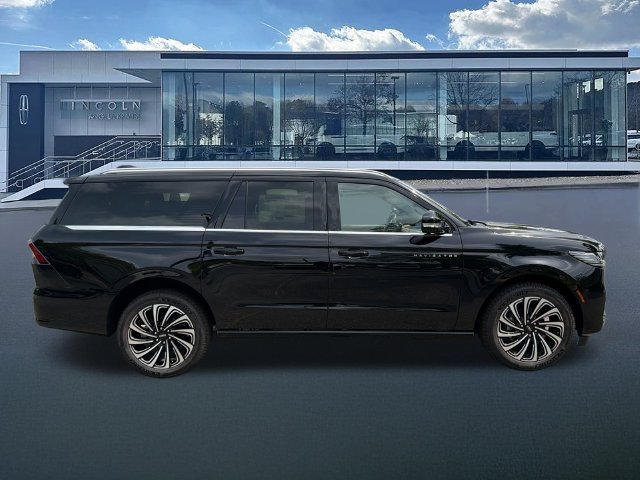 New 2027 Lincoln Navigator L Black Label AWD/4WD image 9