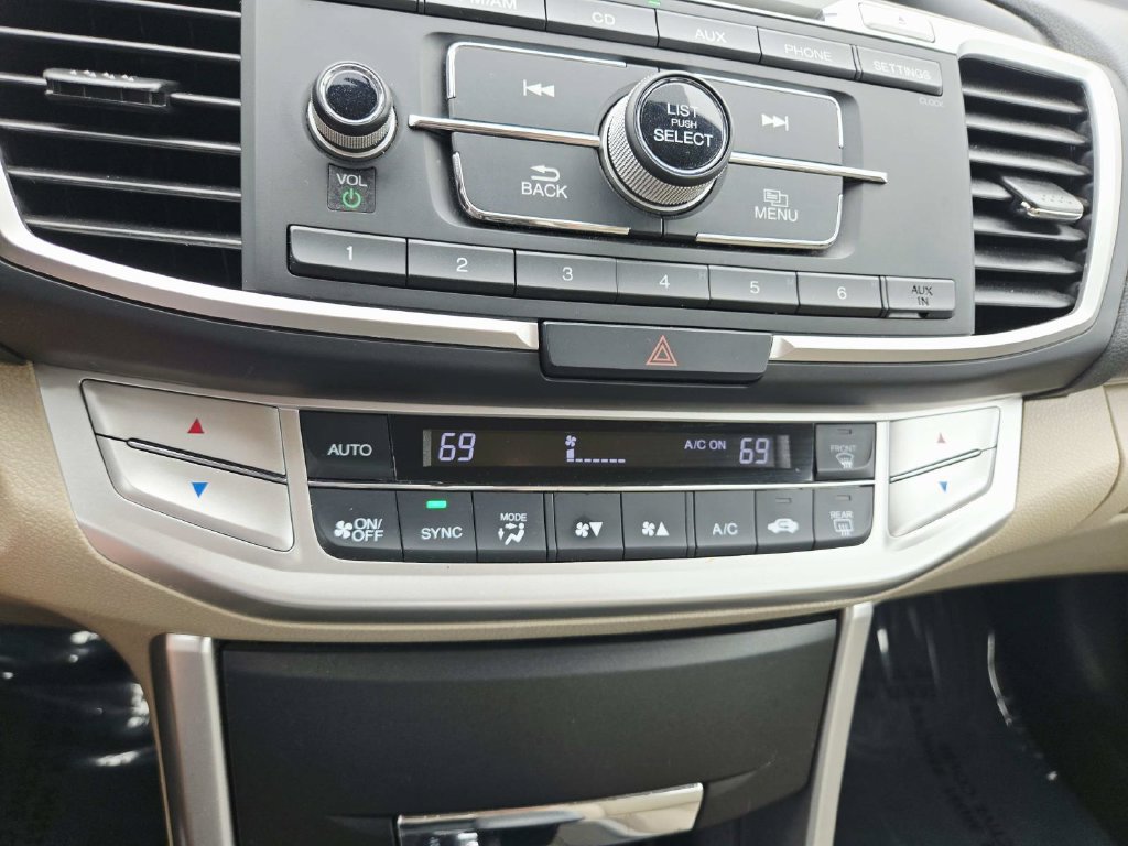 Used 2014 Honda Accord LX image 27