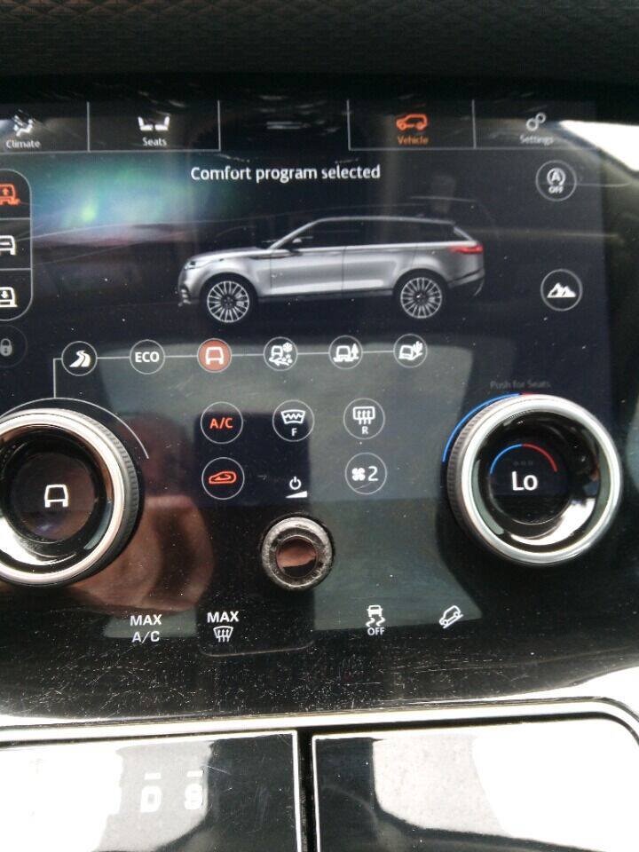 Used 2018 Land Rover Range Rover Velar S AWD/4WD image 58