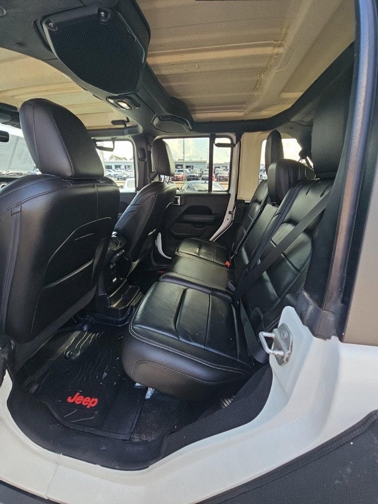 Used 2018 Jeep Wrangler Unlimited Sahara AWD/4WD image 20