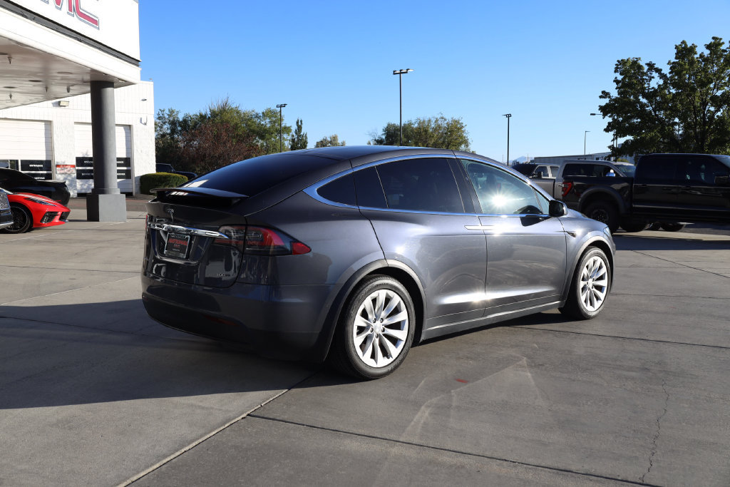 Used 2018 Tesla Model X 100D AWD/4WD image 6