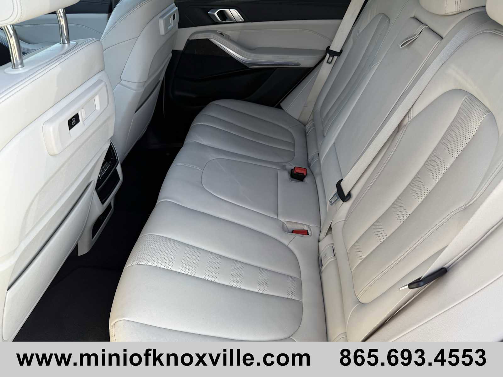 Used 2022 BMW X5 xDrive45e w/ Luxury Seating Package image 30