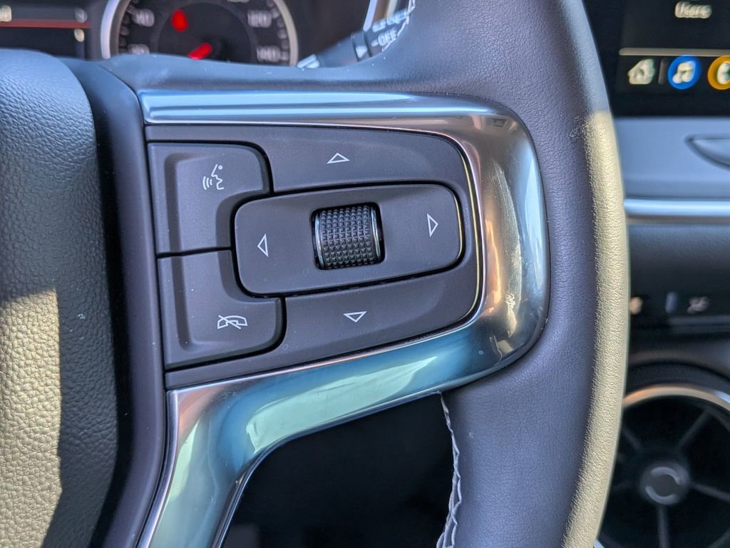 Used 2025 Chevrolet Blazer LT w/ Sound & Technology Package image 17