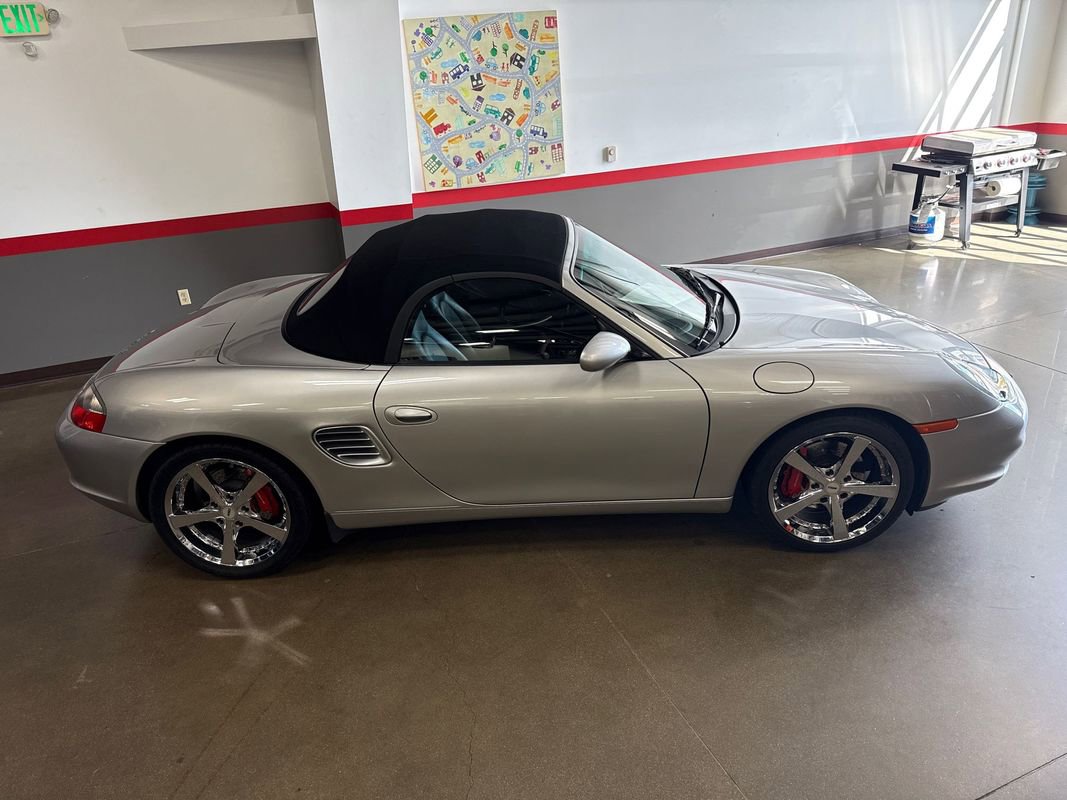 Used 2004 Porsche Boxster S image 24