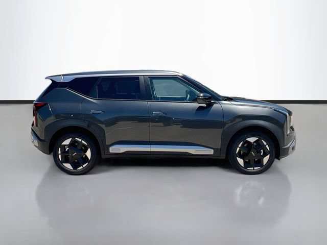 New 2027 Kia Seltos S FWD image 8