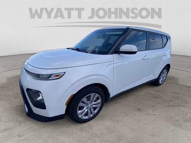 Used 2022 Kia Soul LX FWD image 2