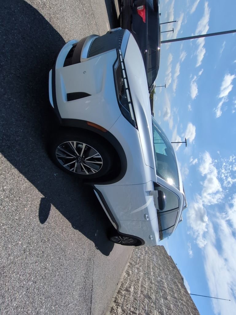 Used 2026 INFINITI QX60 Luxe w/ Cargo Package image 8