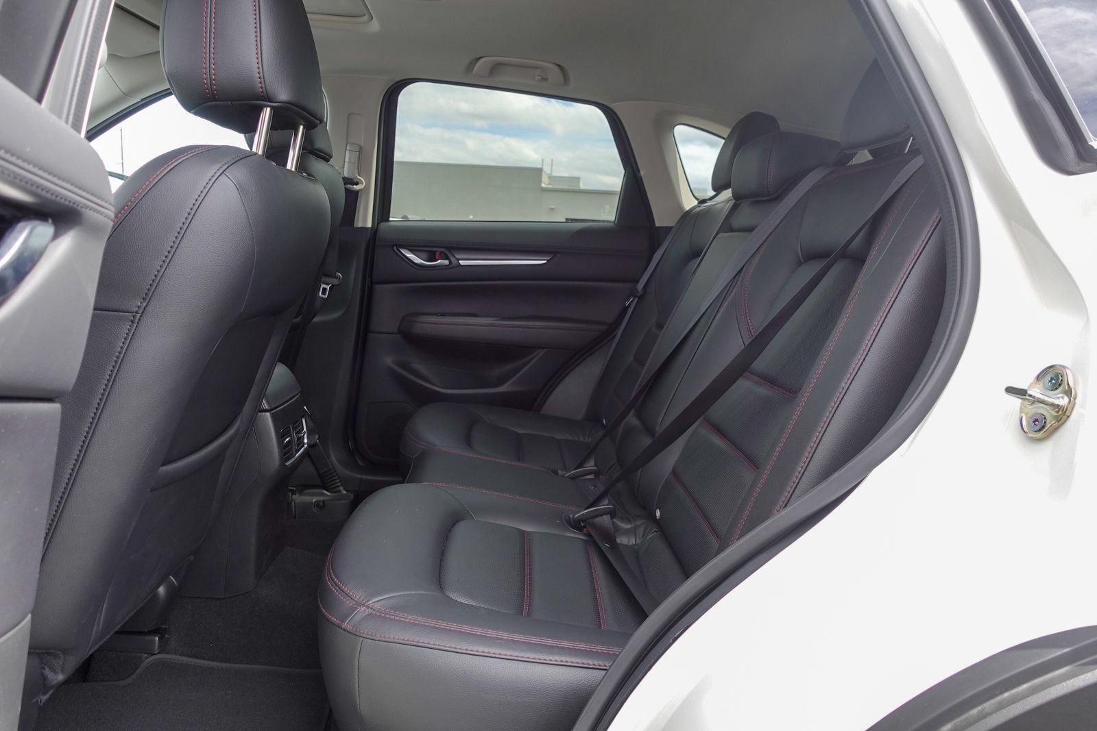 Certified 2025 MAZDA CX-5 Carbon Edition AWD/4WD image 14
