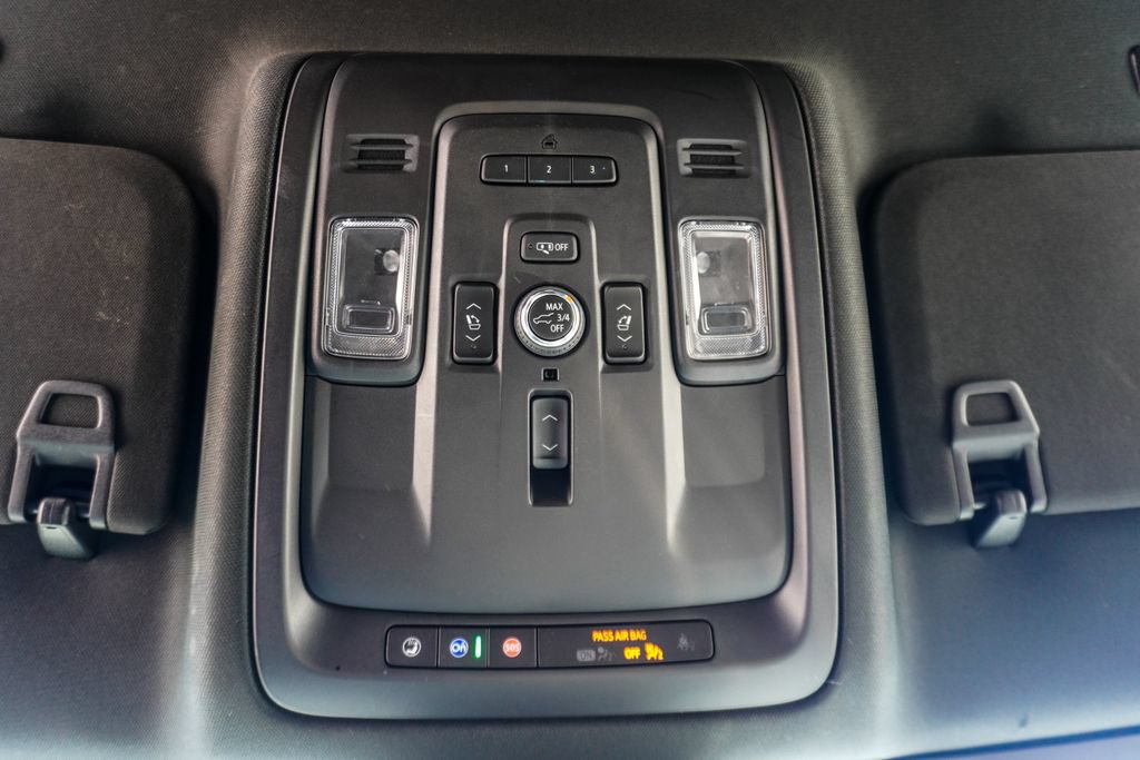 Used 2023 GMC Yukon Denali AWD/4WD image 26
