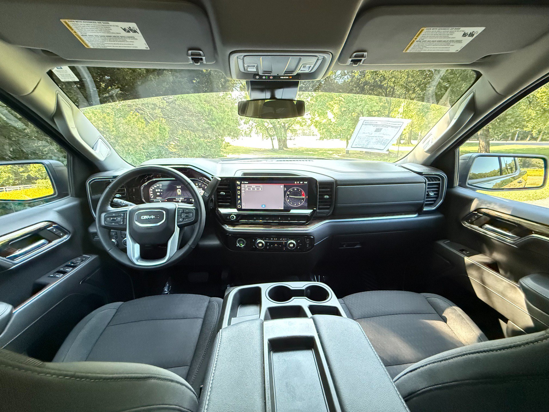 Used 2024 GMC Sierra 1500 Elevation w/ X31 Off-Road Package AWD/4WD image 18
