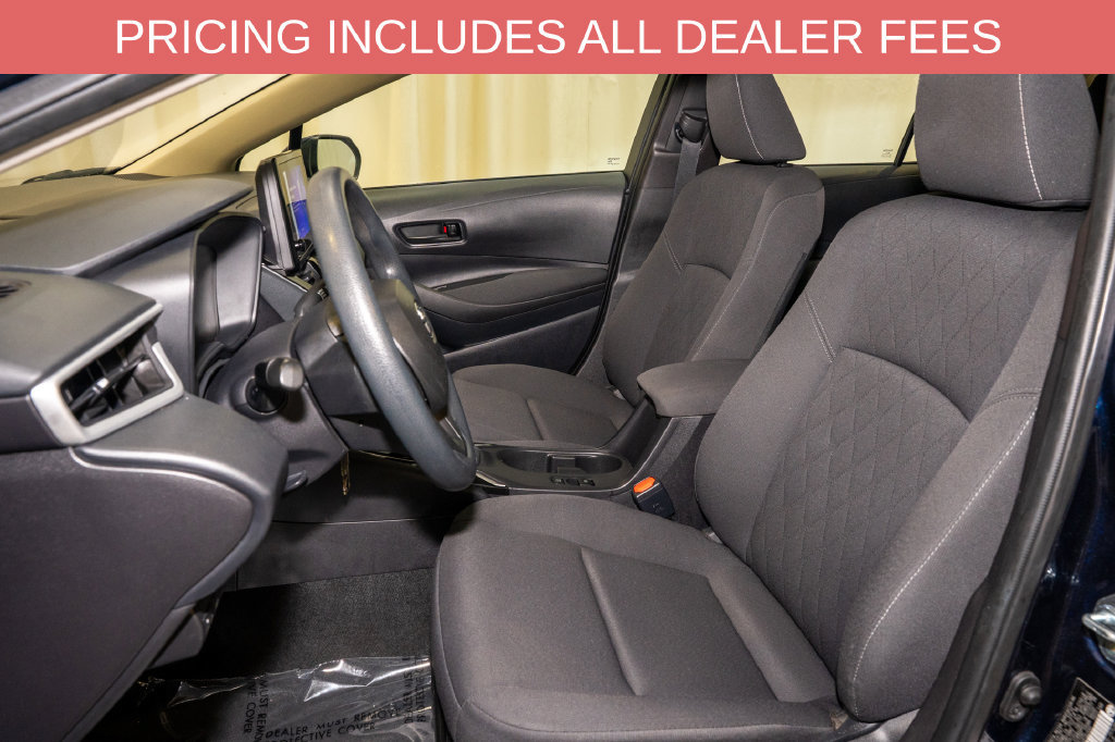 Used 2025 Toyota Corolla LE FWD image 10