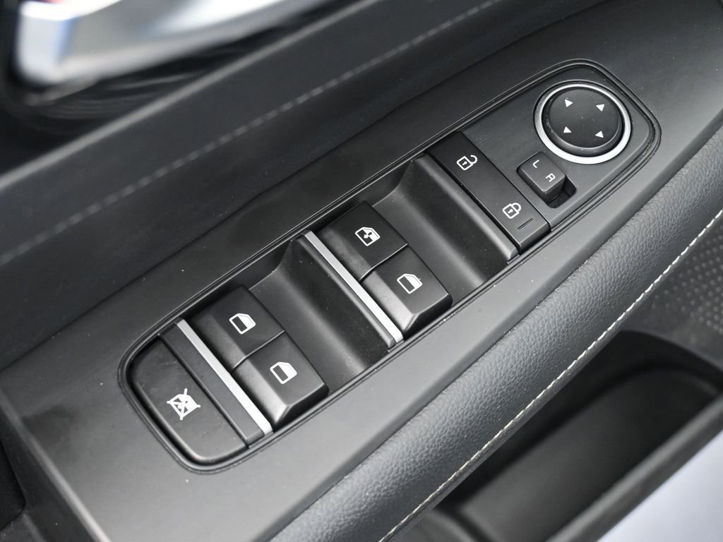 Used 2024 Kia Forte GT-Line image 16