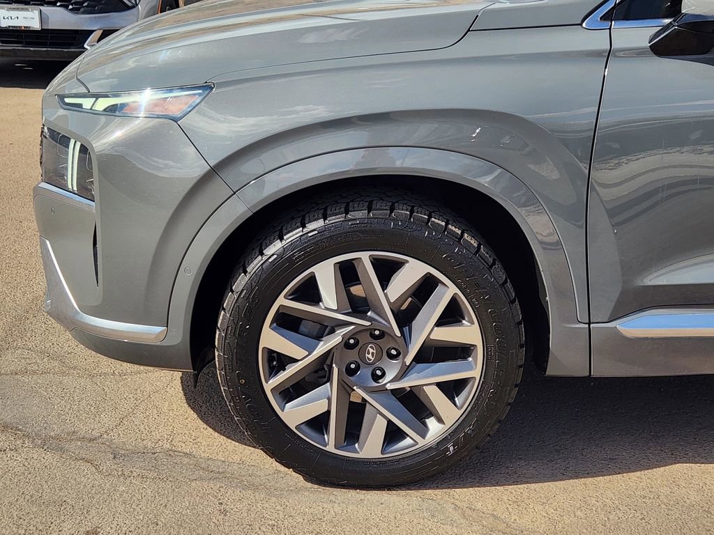 Used 2021 Hyundai Santa Fe Calligraphy image 9