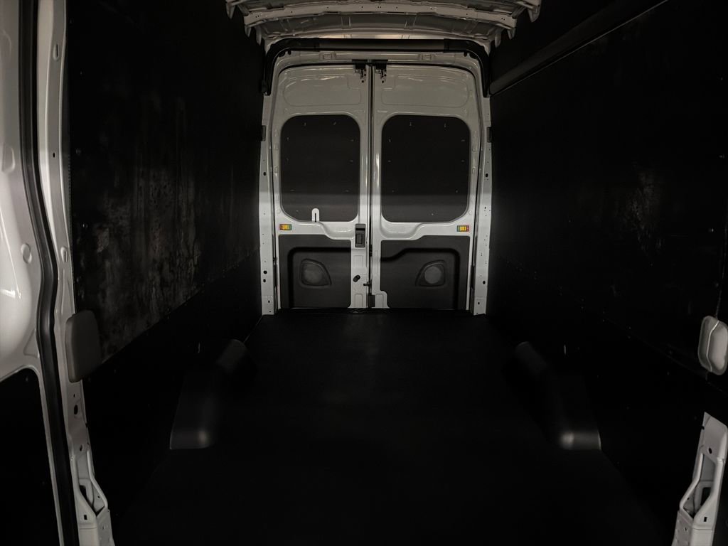 New 2026 Ford Transit 350 148 High Roof Extended w/ Load Area Protection Package RWD image 27