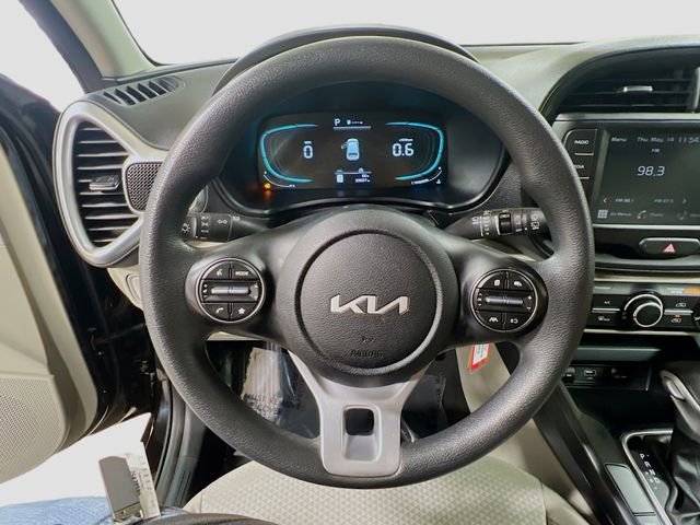 Certified 2025 Kia Soul LX FWD image 11