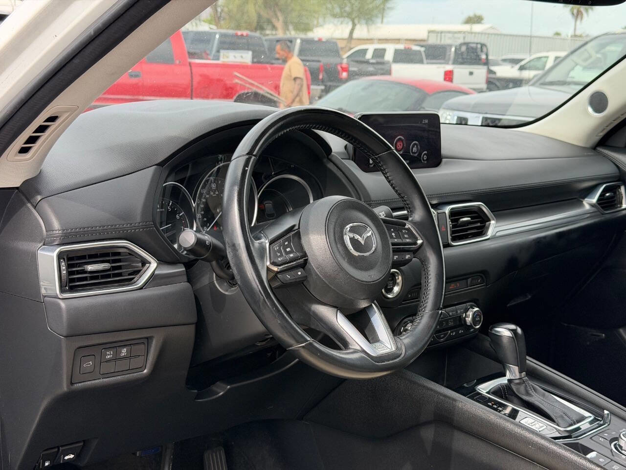 Used 2018 MAZDA CX-5 Touring w/ Preferred Equipment Package FWD image 20