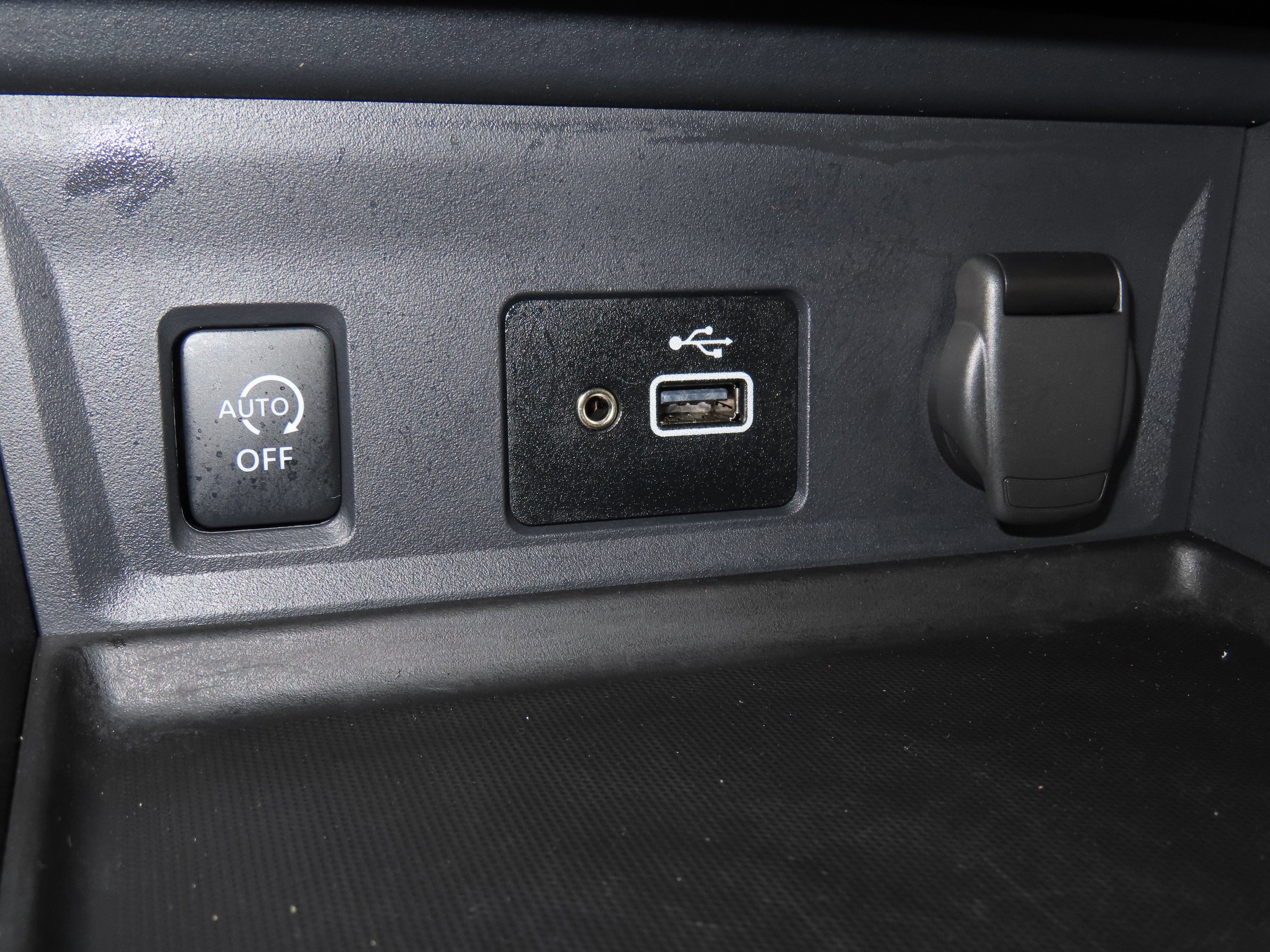 Certified 2025 Nissan Sentra S image 36