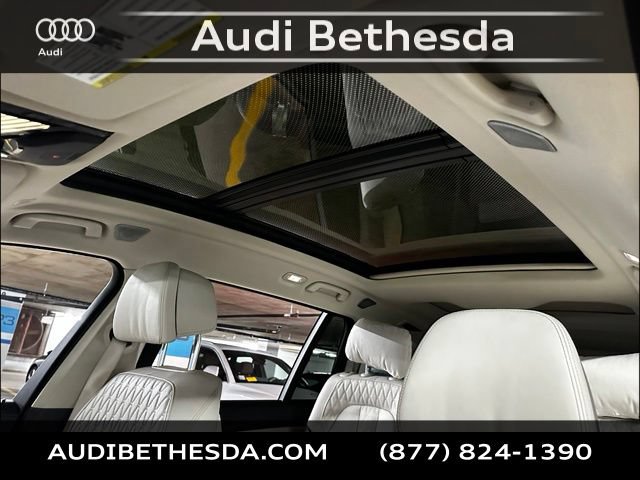 Used 2024 BMW X7 xDrive40i w/ Executive Package AWD/4WD image 31
