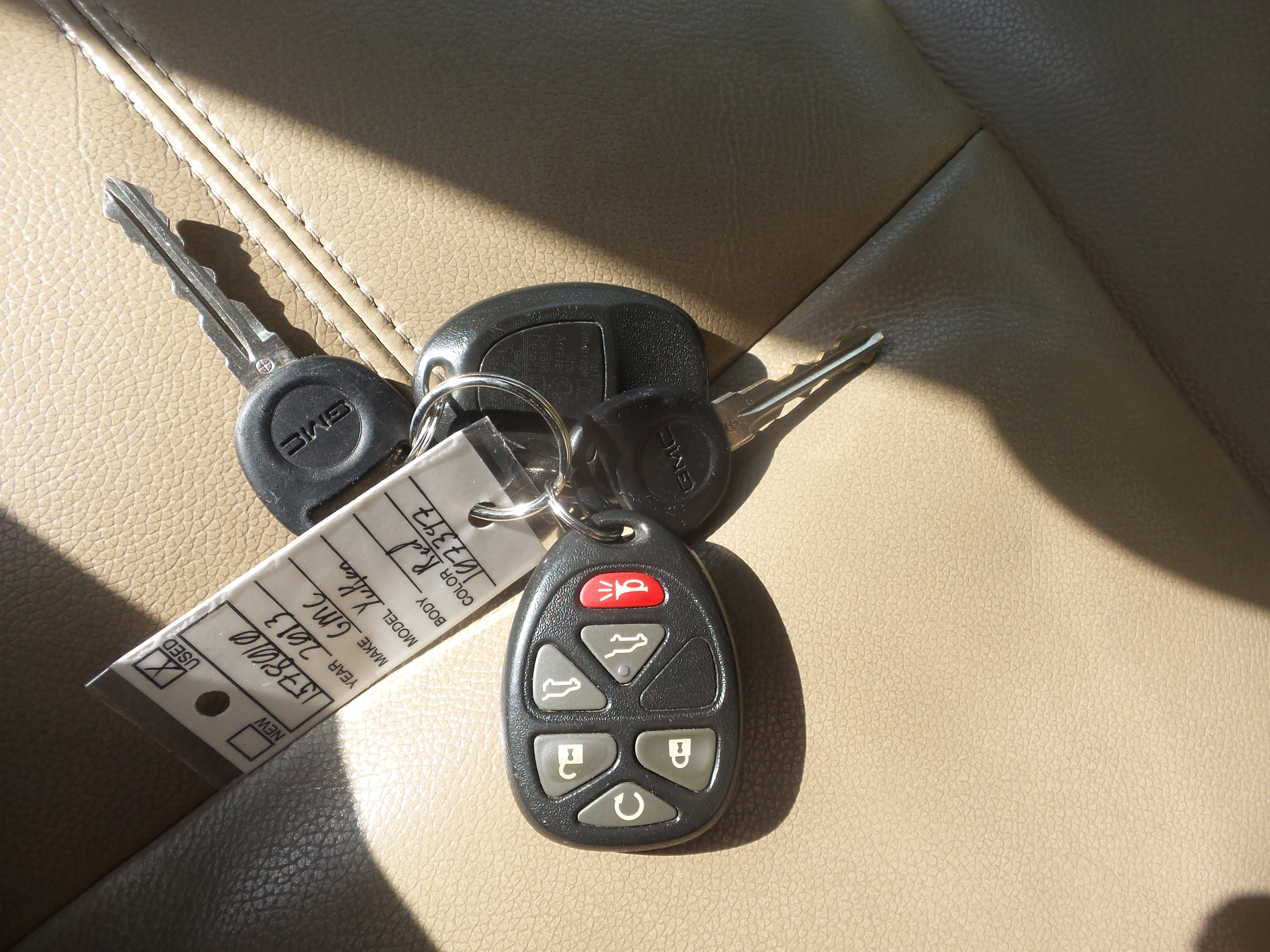 Used 2013 GMC Yukon SLT w/ SLT Chrome Package image 51