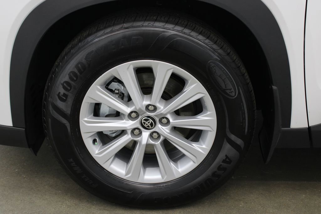 Used 2024 Toyota Grand Highlander Limited image 29