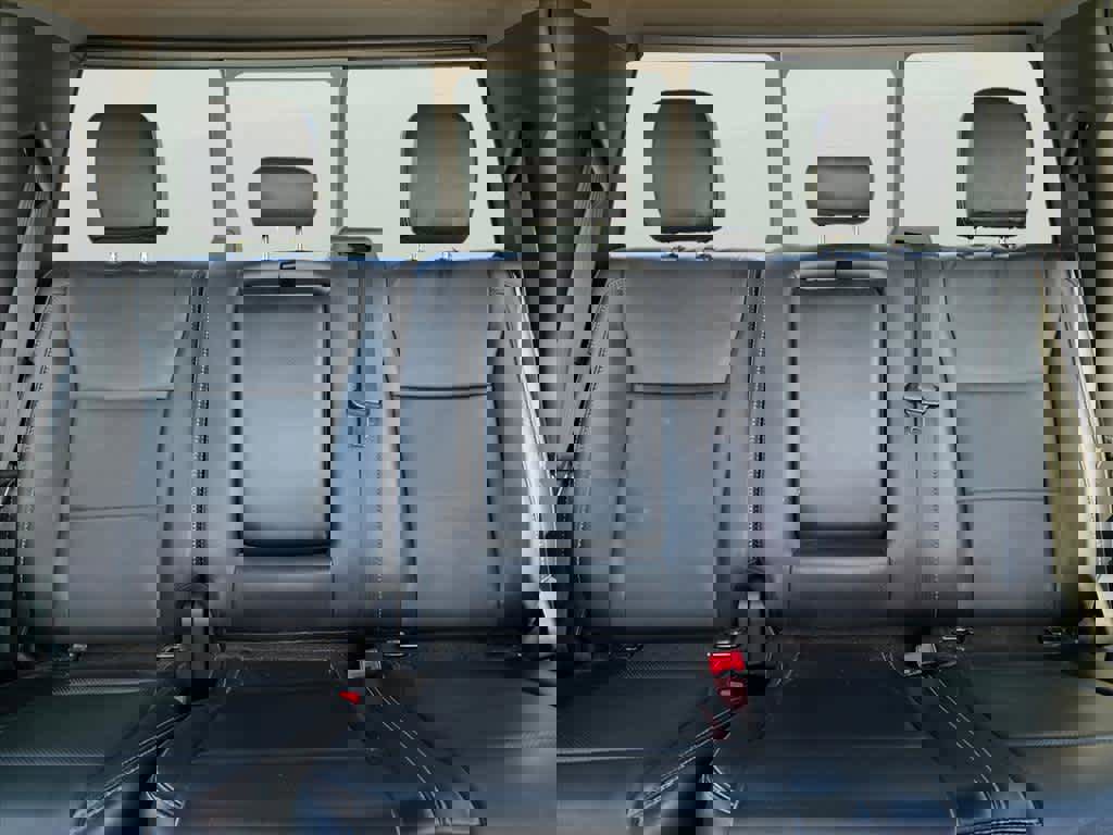 Used 2019 Ford F250 Lariat w/ Chrome Package image 31