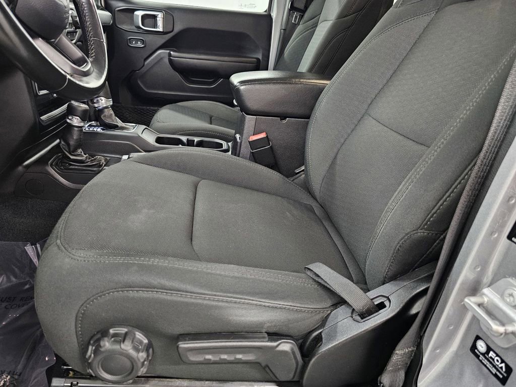 Used 2021 Jeep Gladiator Sport AWD/4WD image 15