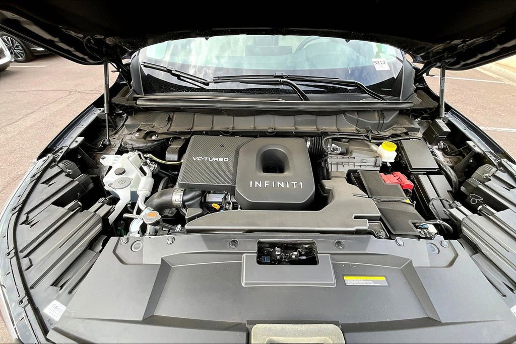 Used 2025 INFINITI QX60 Pure image 10
