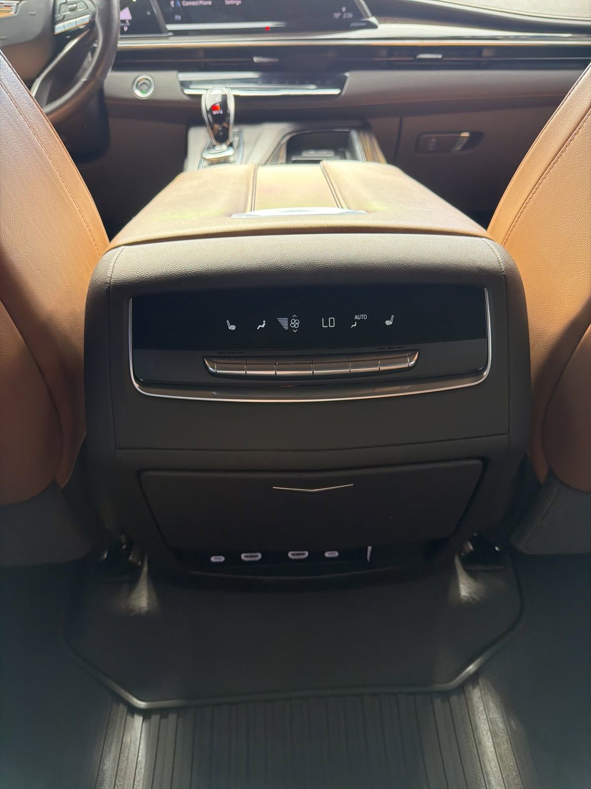 Used 2021 Cadillac Escalade Sport w/ Driver Assist Tech Package AWD/4WD image 31