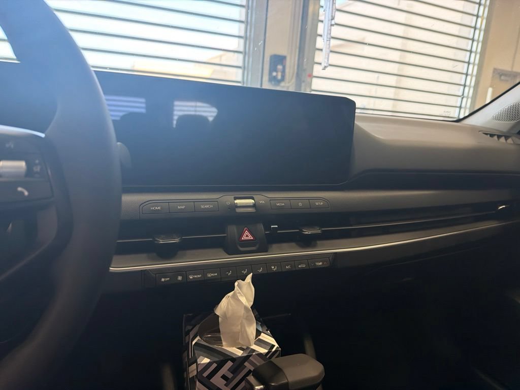 Used 2025 Kia K4 FWD image 4