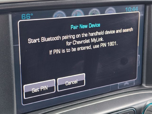 Used 2018 Chevrolet Silverado 1500 LT AWD/4WD image 8
