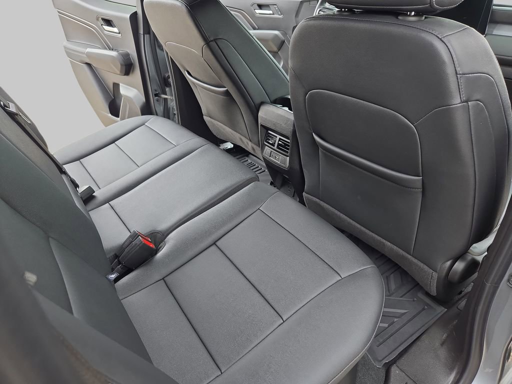Used 2024 Chevrolet Colorado LT w/ LT Convenience Package III AWD/4WD image 12