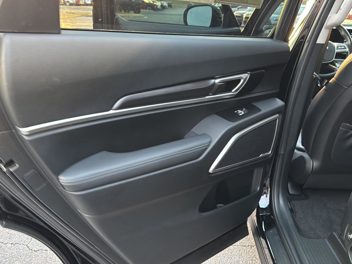 Used 2023 Kia Telluride S w/ S Sunroof Package image 15