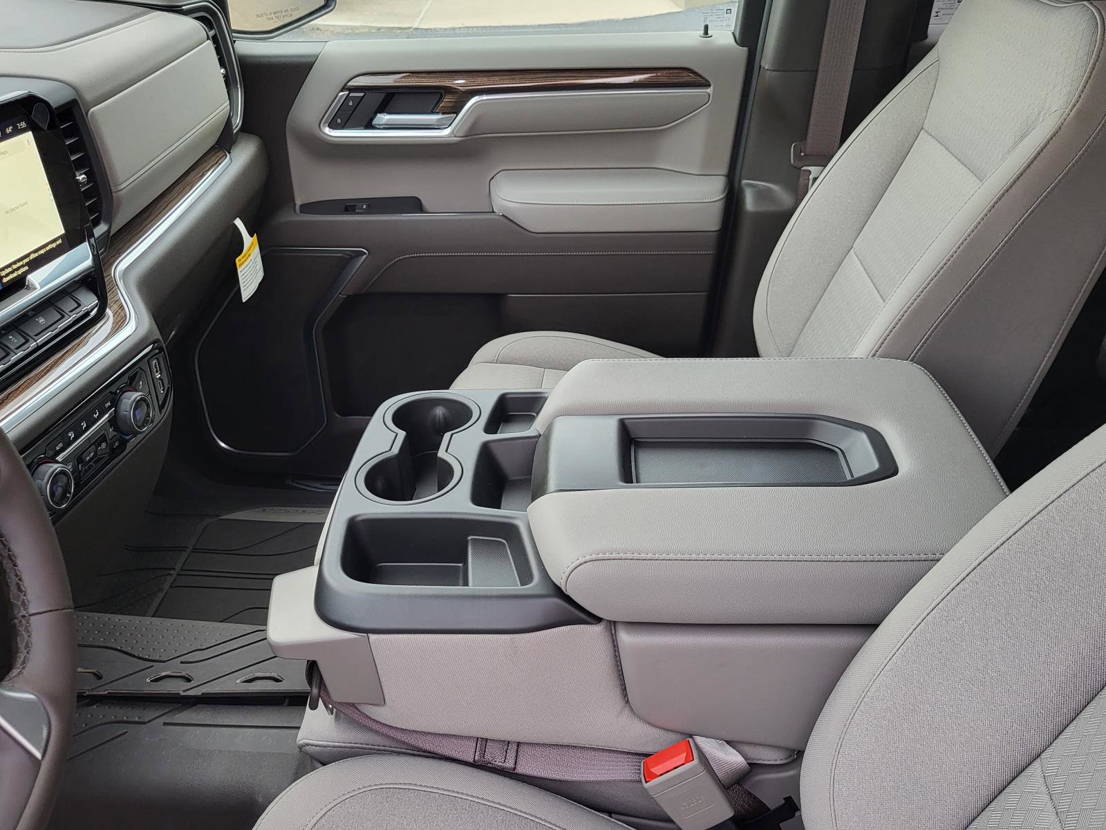 New 2026 Chevrolet Silverado 1500 LT w/ Texas Edition Plus RWD image 18