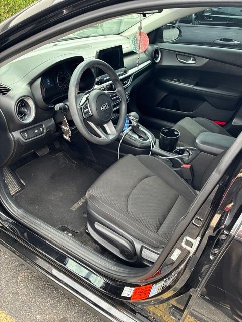 Used 2019 Kia Forte LXS FWD image 17