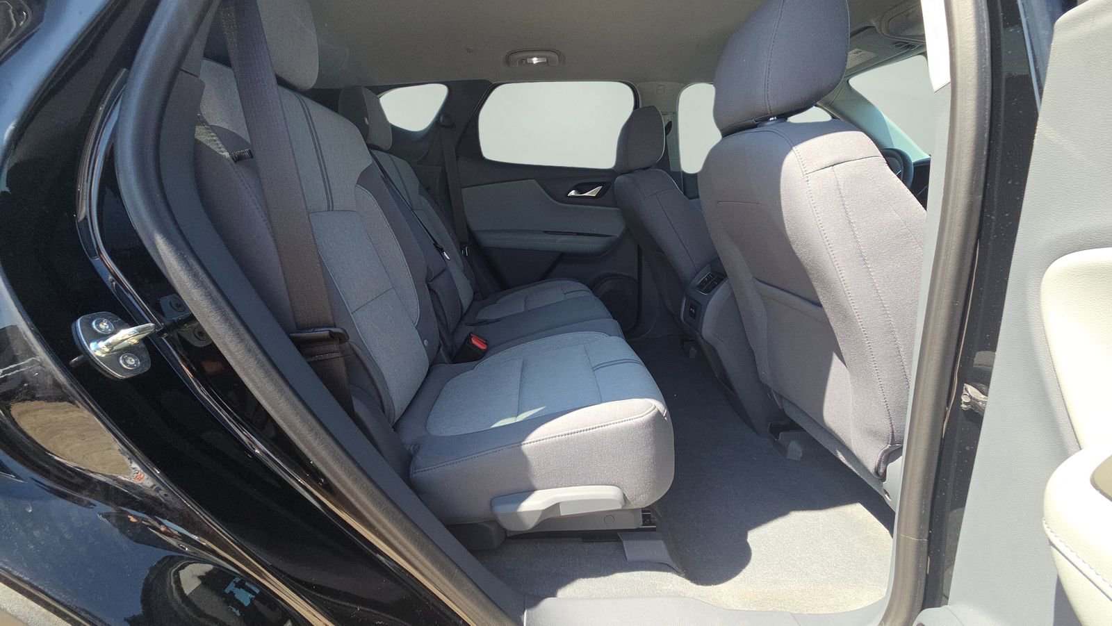 Used 2022 Chevrolet Blazer LT image 14
