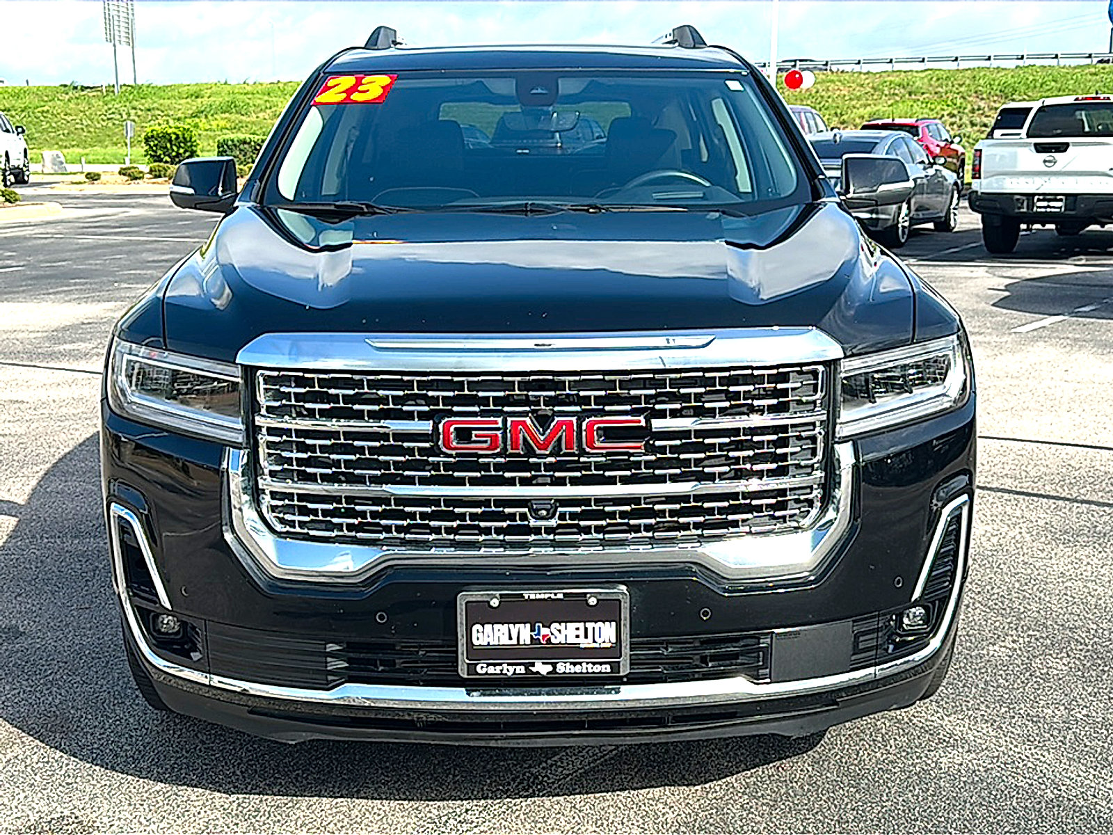 Used 2023 GMC Acadia Denali w/ Black Diamond Edition AWD/4WD image 11