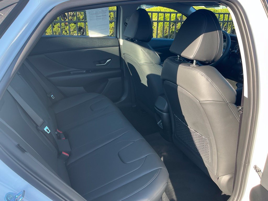 Certified 2026 Hyundai Elantra Limited FWD image 35