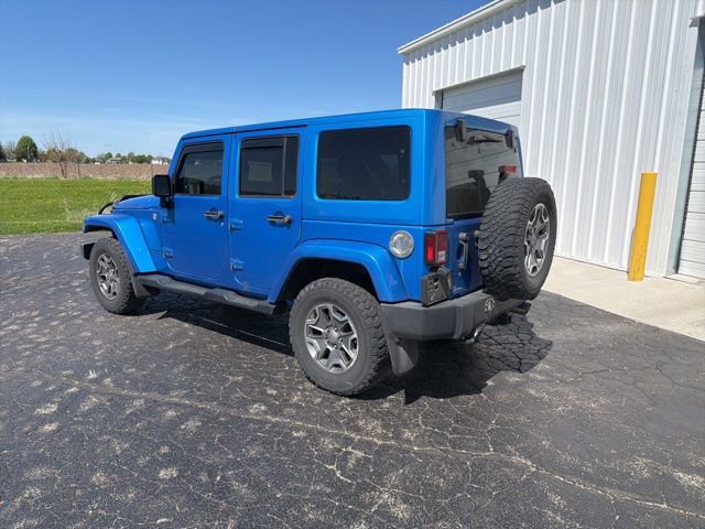 Used 2015 Jeep Wrangler Unlimited Rubicon w/ Connectivity Group AWD/4WD image 3