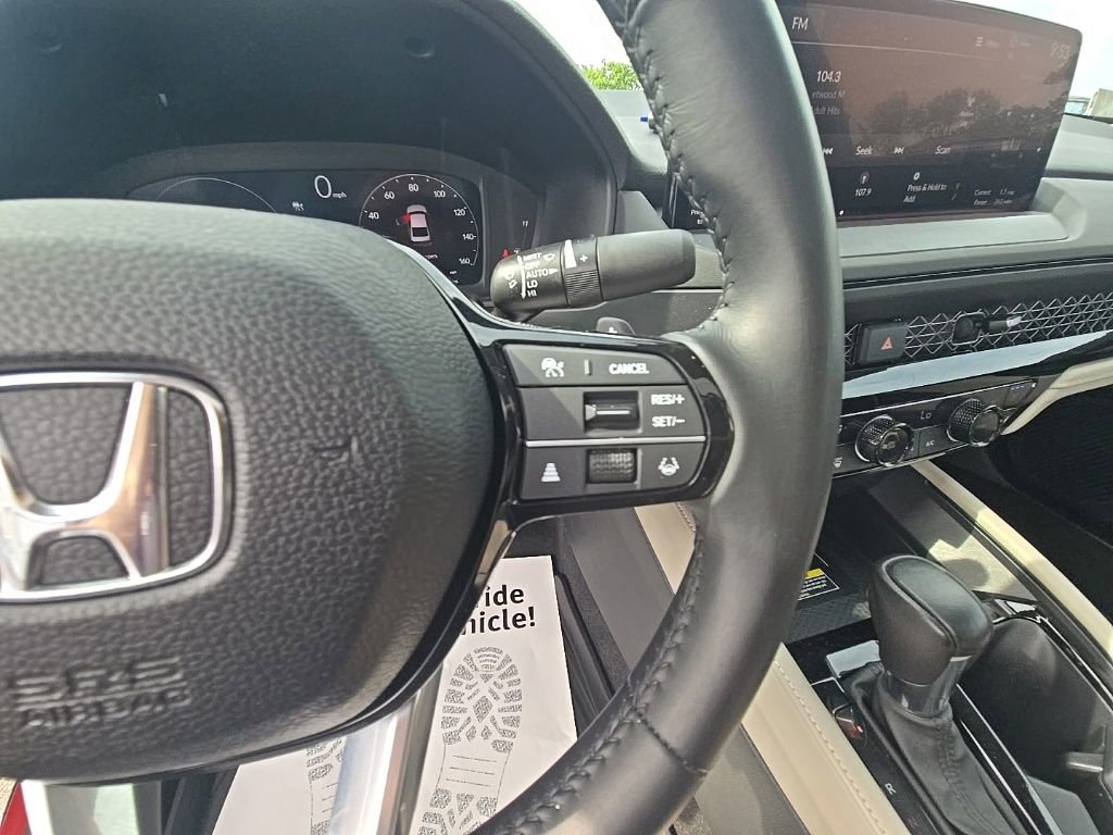 Used 2024 Honda Accord Touring image 19