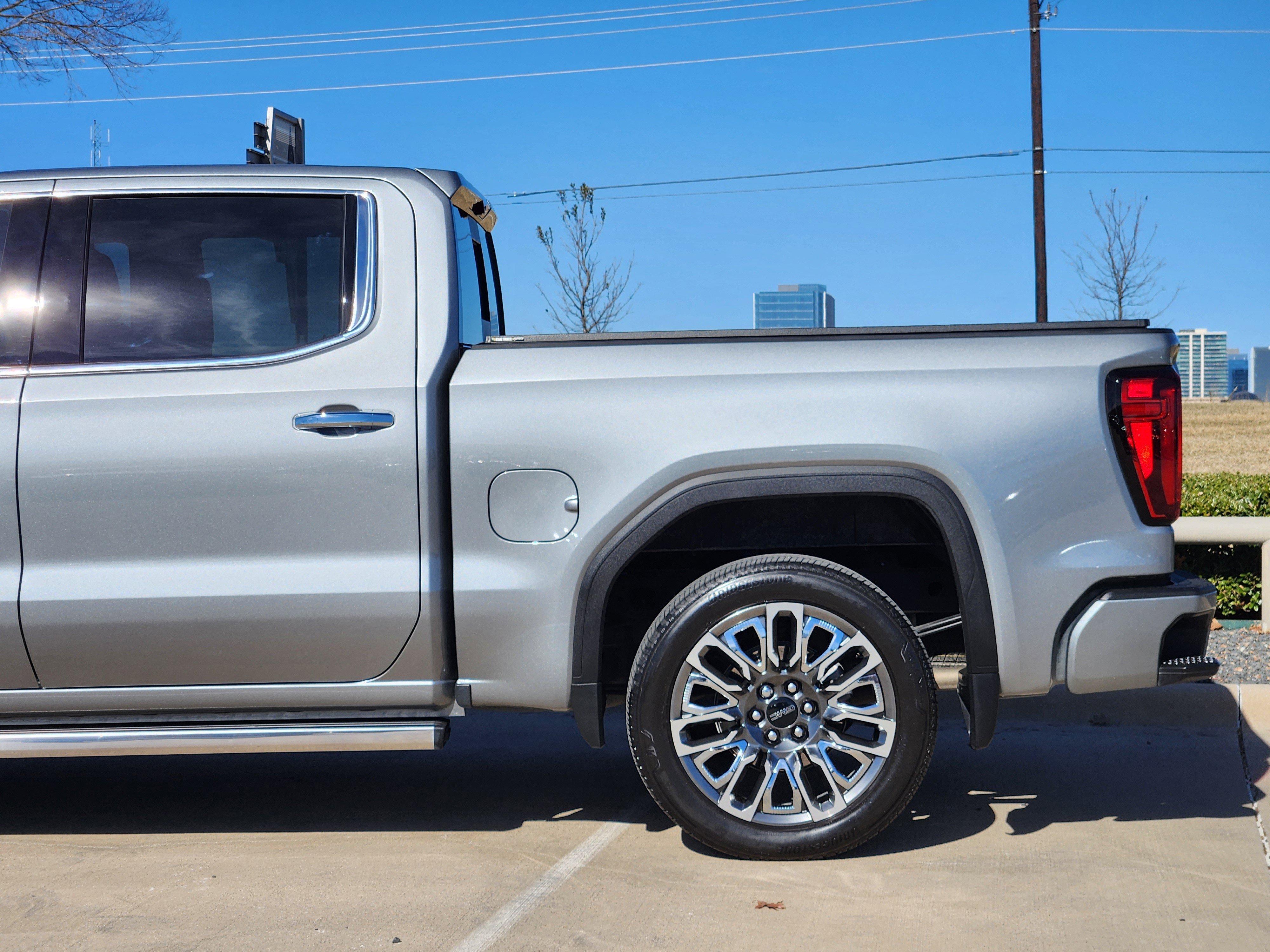 Used 2024 GMC Sierra 1500 Denali Ultimate image 10