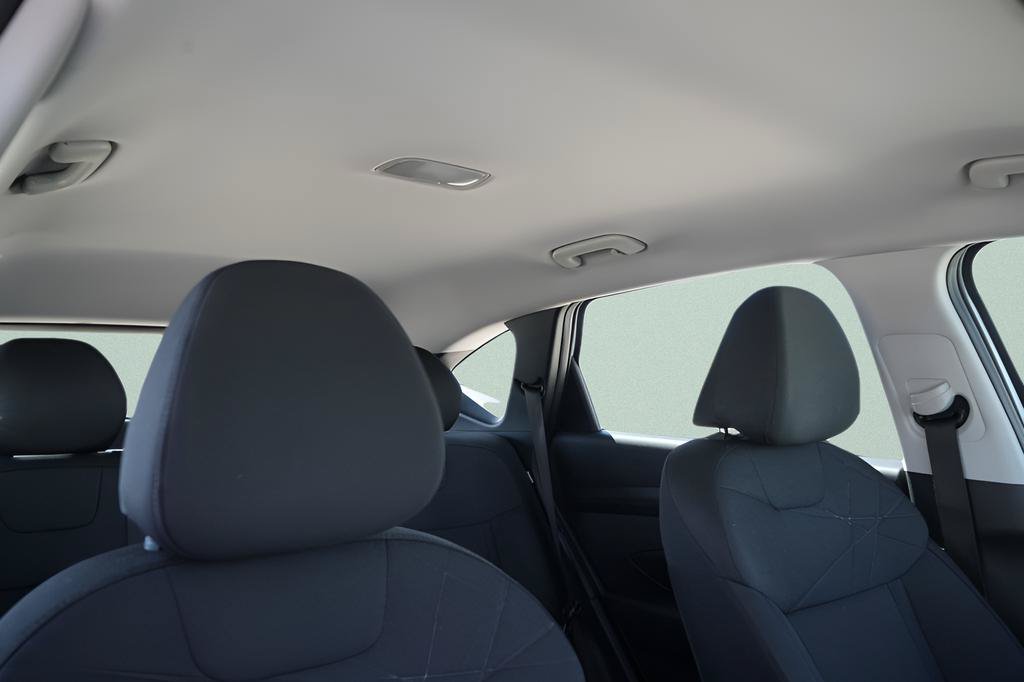 Used 2025 Hyundai Tucson SE AWD/4WD image 13