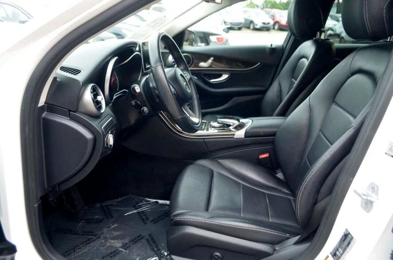 Used 2015 Mercedes-Benz C 300 Sedan image 19