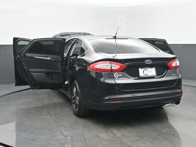 Used 2016 Ford Fusion SE w/ SE Cold Weather Package image 56