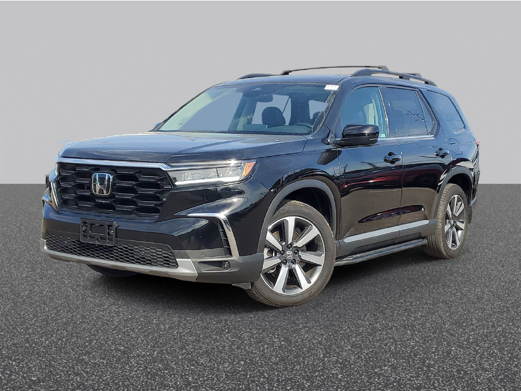 Certified 2025 Honda Pilot Touring
