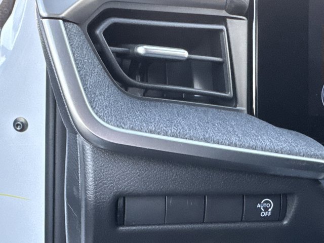 New 2026 Nissan Kicks S image 21