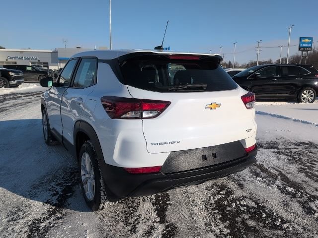Used 2023 Chevrolet TrailBlazer LS FWD image 5