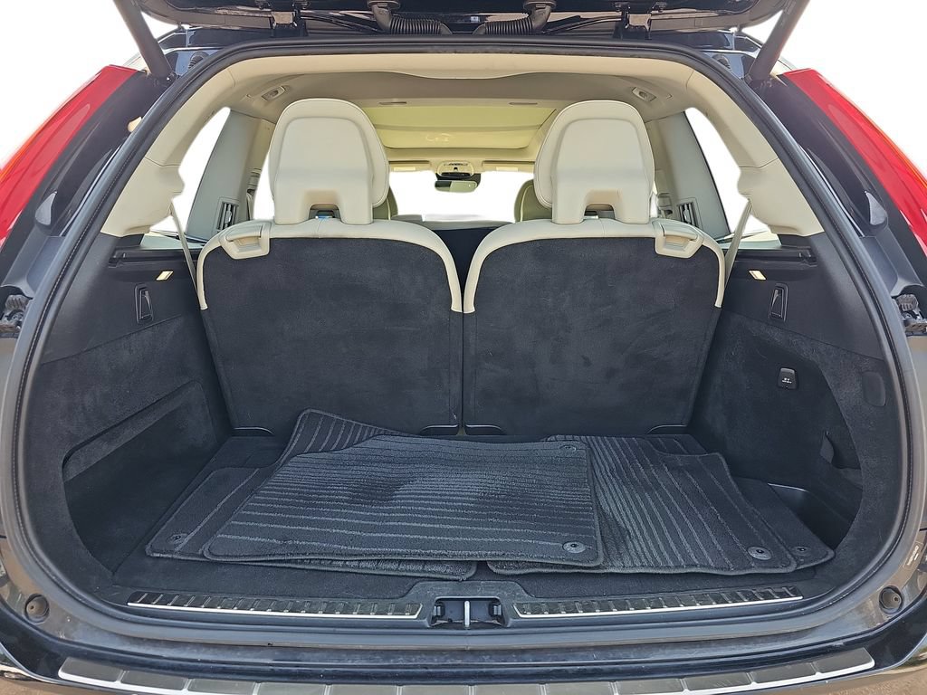 Used 2018 Volvo XC90 T5 Momentum w/ Convenience Package AWD/4WD image 30