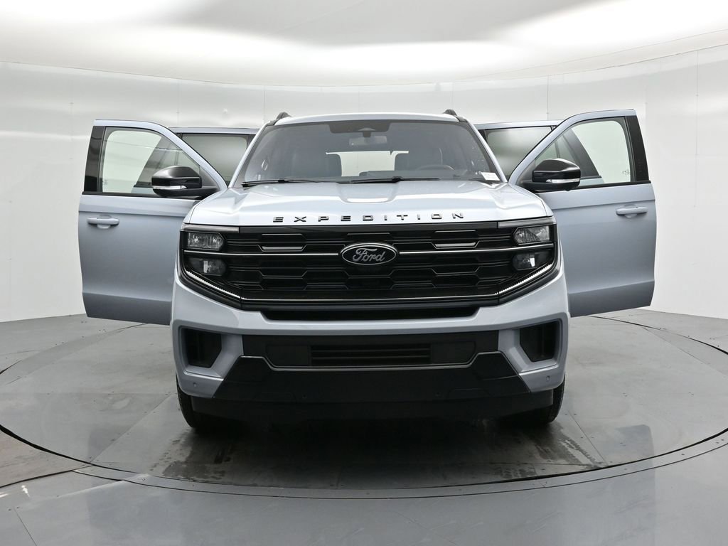 New 2025 Ford Expedition Platinum w/ Stealth Appearance Package AWD/4WD image 35