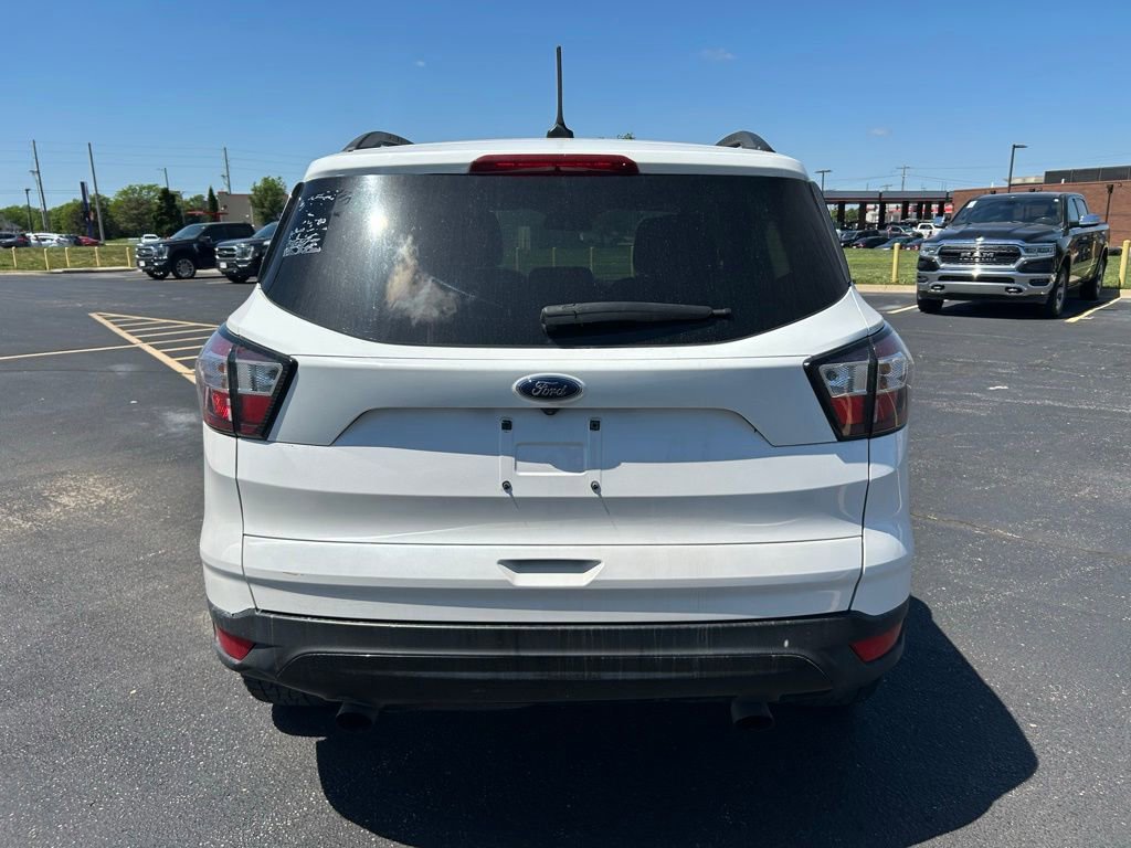 Used 2018 Ford Escape SE w/ SE Sport Appearance Package AWD/4WD image 6